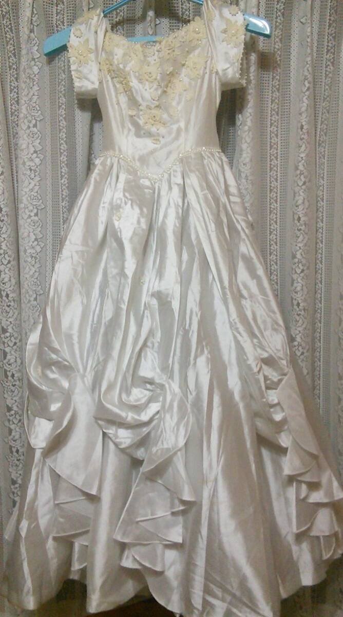 ウェディングドレス Marier タケミ 光沢サテン地ドレス Mサイズの画像1