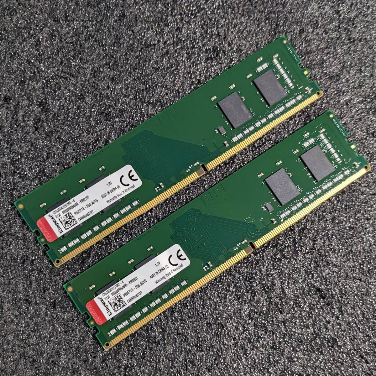 【中古】DDR4メモリ 16GB(8GB2枚組) Kingston CBD32D4U2S1ME-8 [DDR4-3200 PC4-25600]_画像1