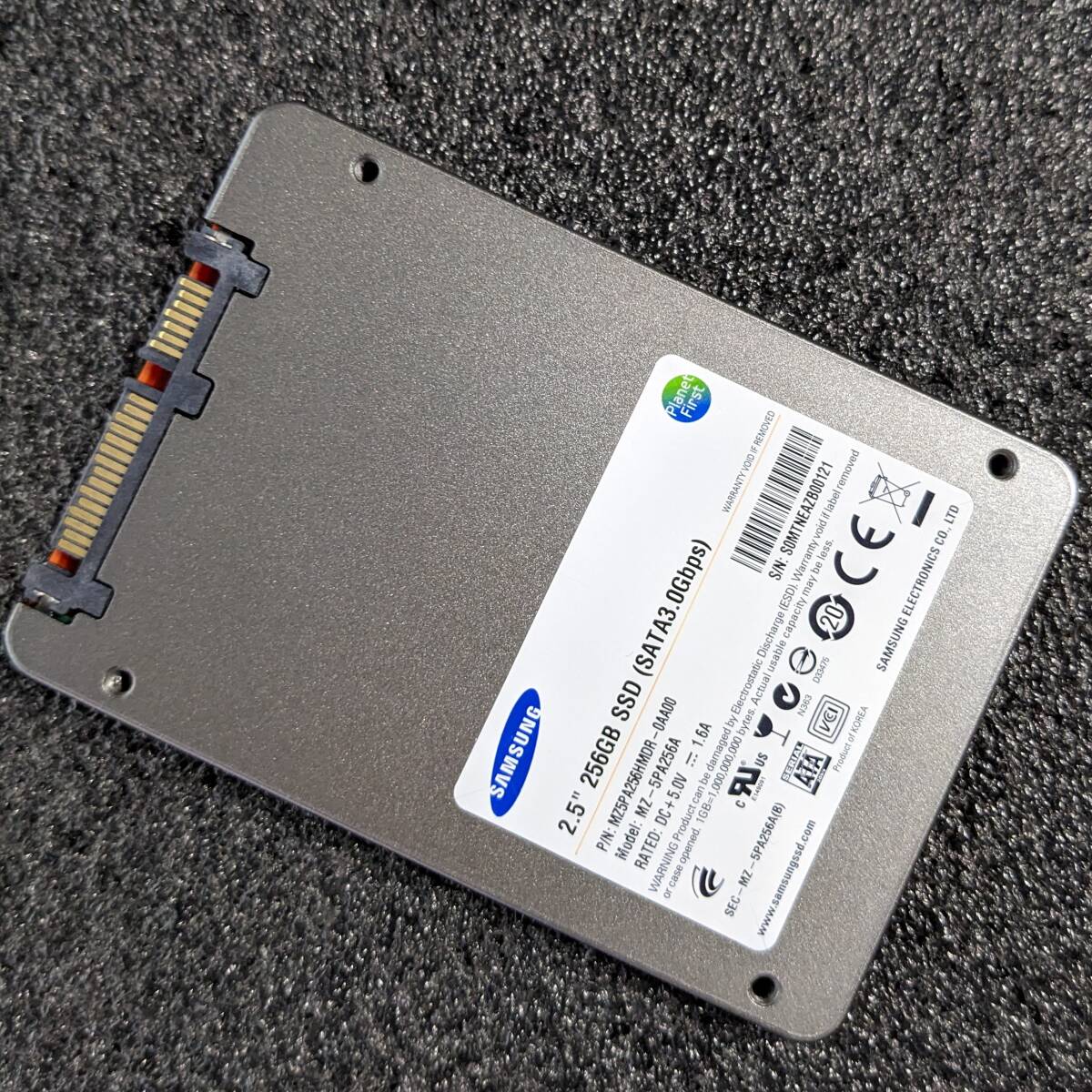 【中古】SAMSUNG 470シリーズ 256GB MZ5PA256HMDR [2.5インチ SATA2 9mm厚 MLC]