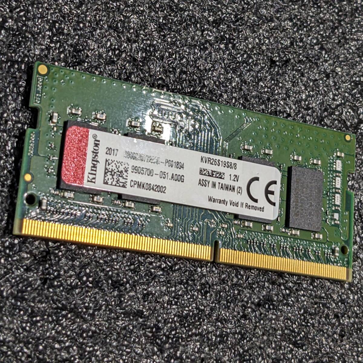 【中古】DDR4メモリ 8GB1枚 Kingston KVR26S19S8/8 [DDR4-2666 PC4-21300]_画像2