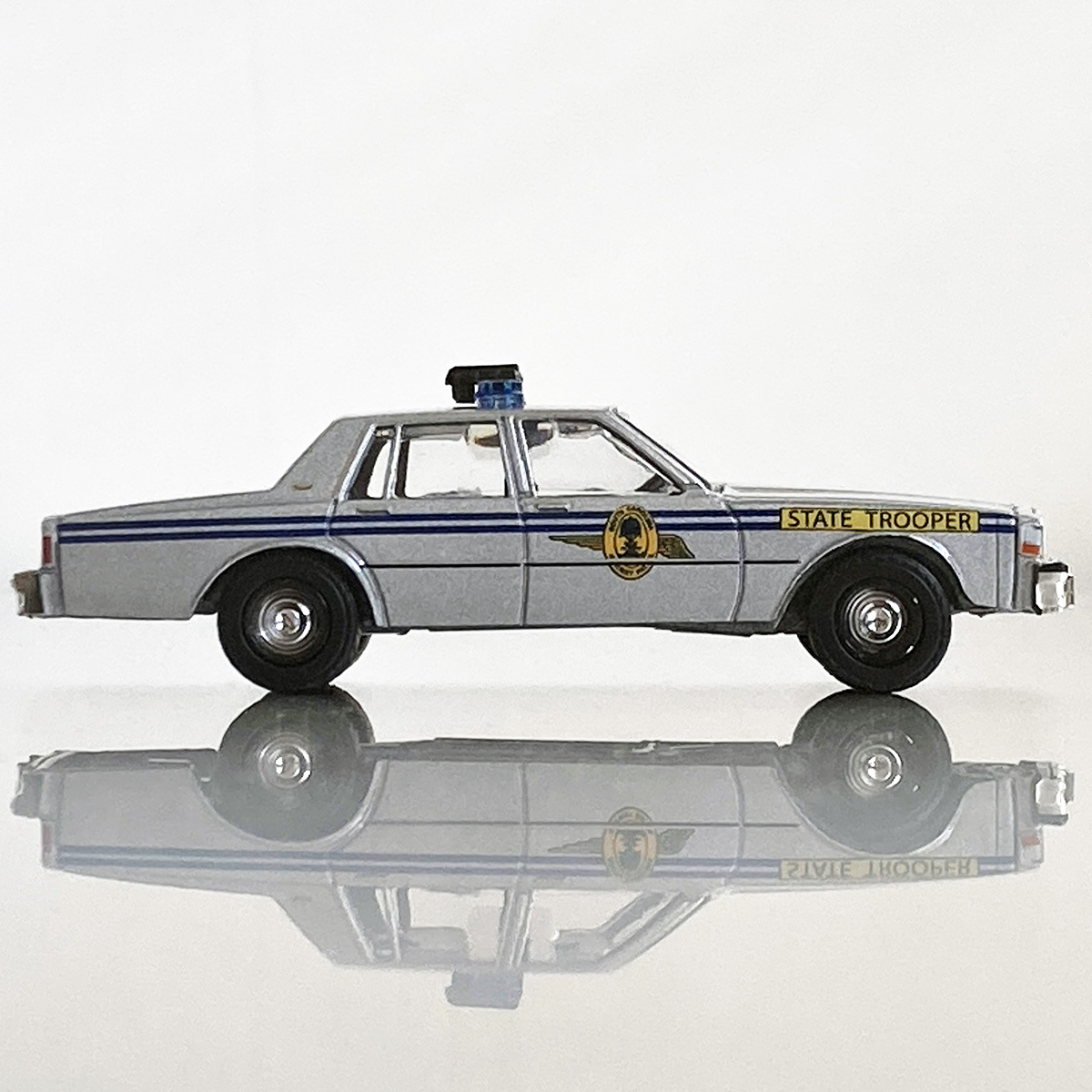 1/64 グリーンライト '90 シボレー カプリス ハイウェイ パトロール Greenlight 1990 Chevrolet Caprice South Carolina Highway Patrolの画像2