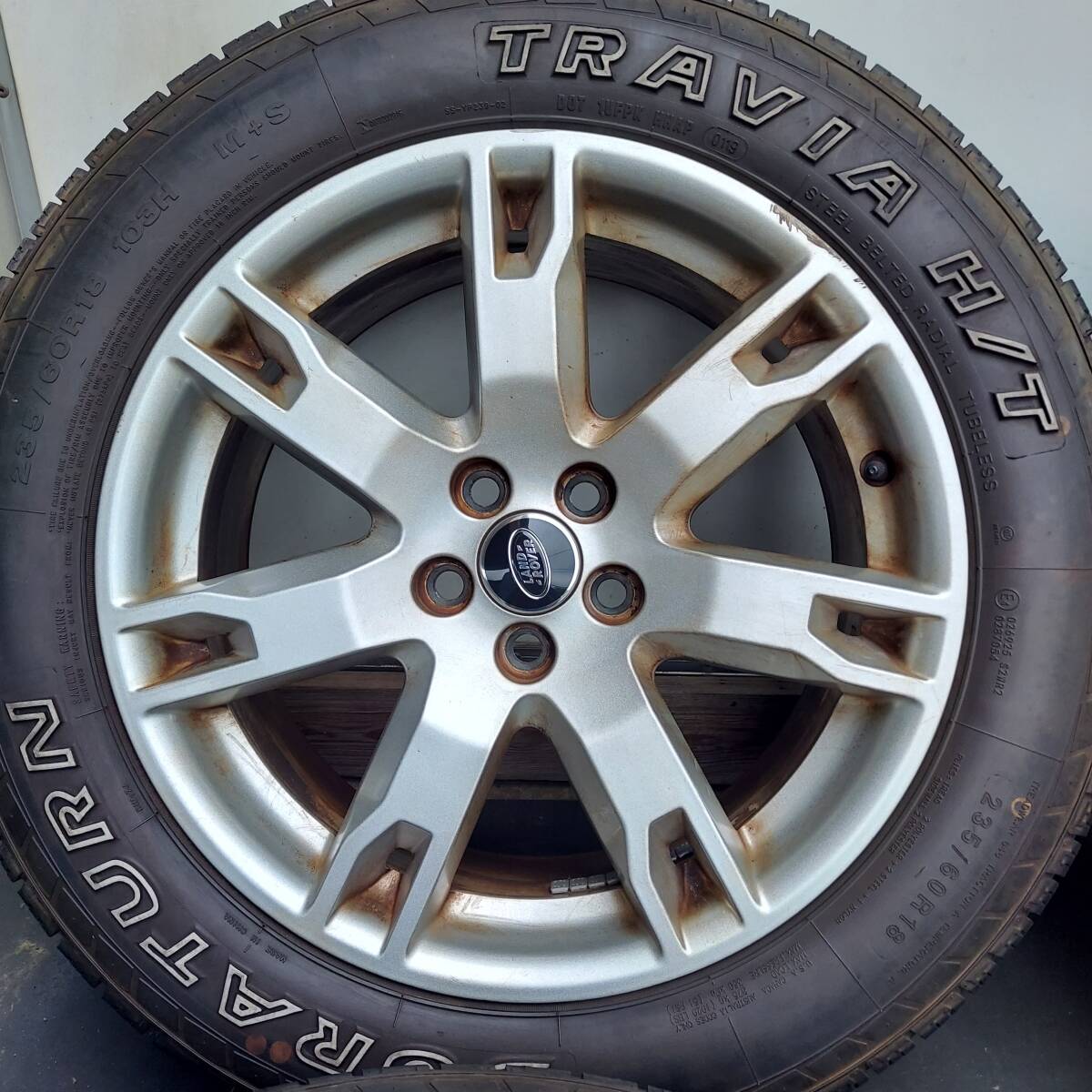 即決 ランドローバー 純正 18インチ 18×8J +45 5H PCD108 タイヤ 235/60R18 2019年 山7-8mm 1本交換推奨 レンジローバー/イヴォーク/LV2A