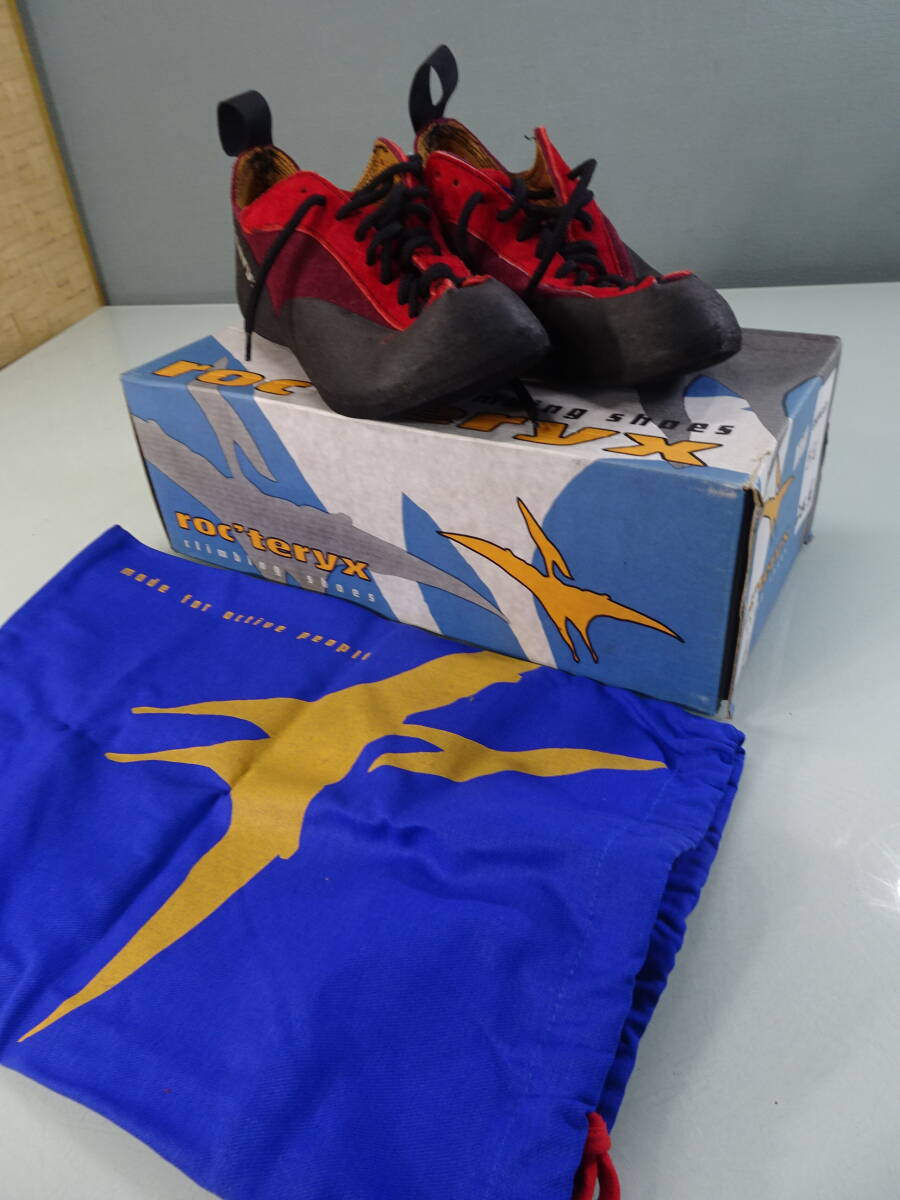 あなたにおすすめの商品 ボルダリングシューズ roc'teryx/ロックテリクス DSUNGARI 24.5cm US5-1/2 展示 在庫品 ボルダリンググブーツ ロッククライミング
