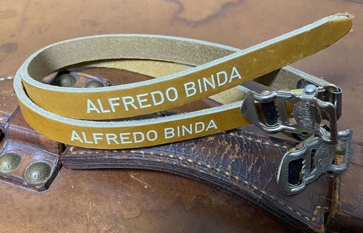 Alfredo Binda Leather Toe Straps アルフレッドビンダの画像1