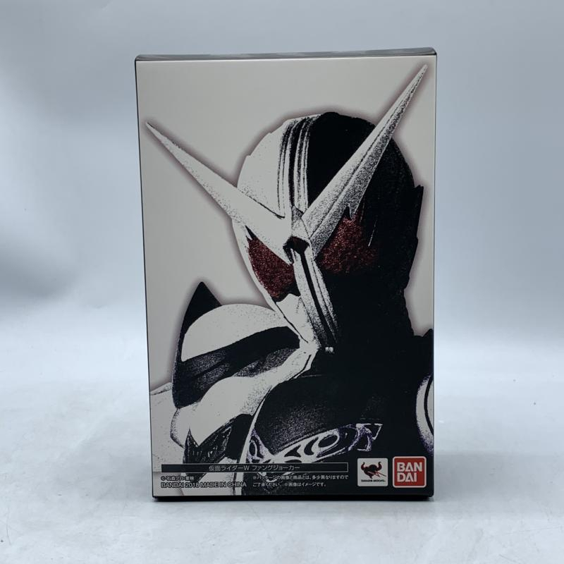 【】バンダイ S.H.Figuarts (真骨彫製法) 仮面ライダーW ファングジョーカー 開封品[240070122679]