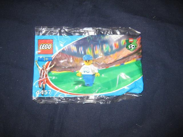 未使用LEGO 4447　レゴブロックスポーツサッカーミニフィグ廃盤品_画像2