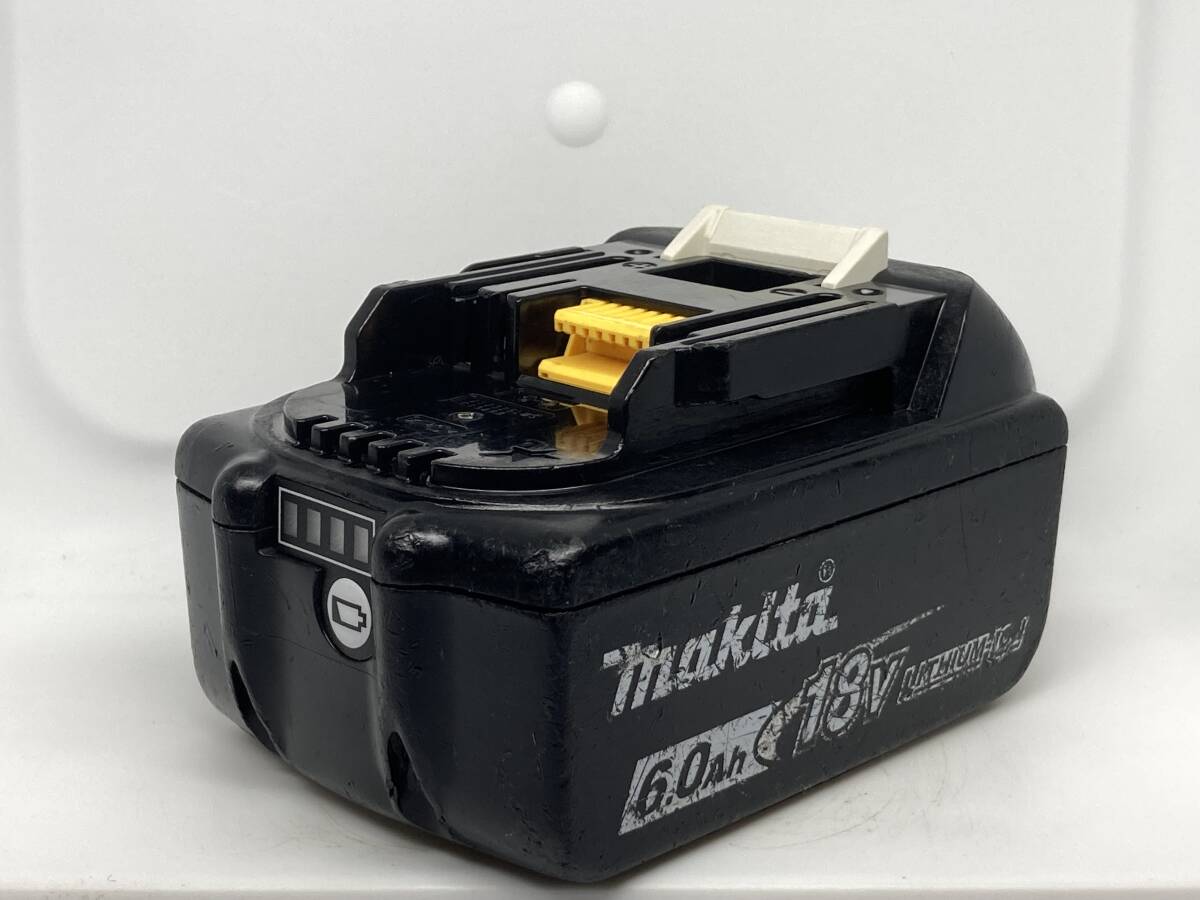 【送料0】純正！マキタ バッテリー 18v 6.0Ah【BL1860B】残量表示あり 税無  Makita  /9207の画像3