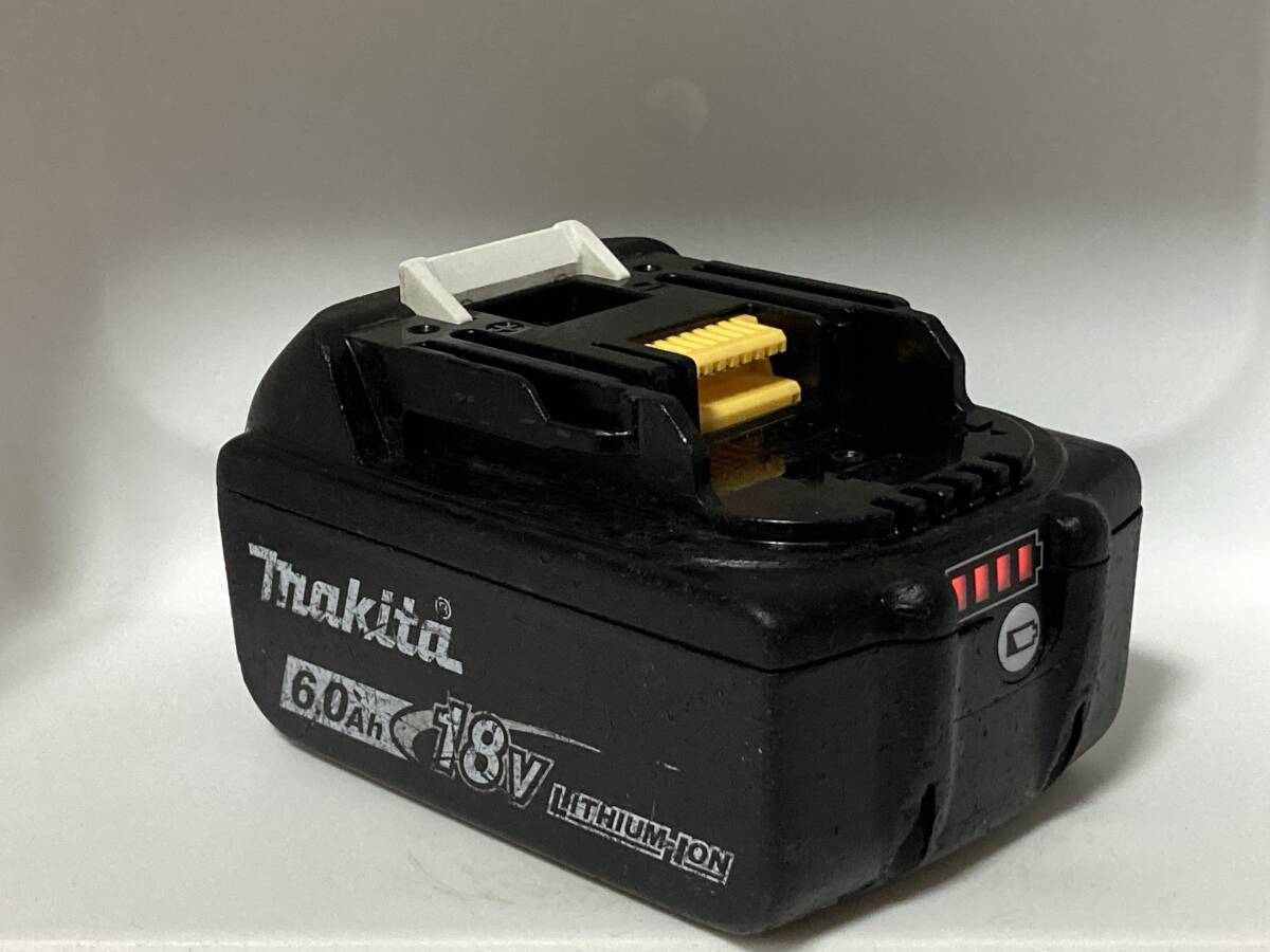 【送料0】純正！マキタ バッテリー 18v 6.0Ah【BL1860B】残量表示あり 税無  Makita  /9941の画像2