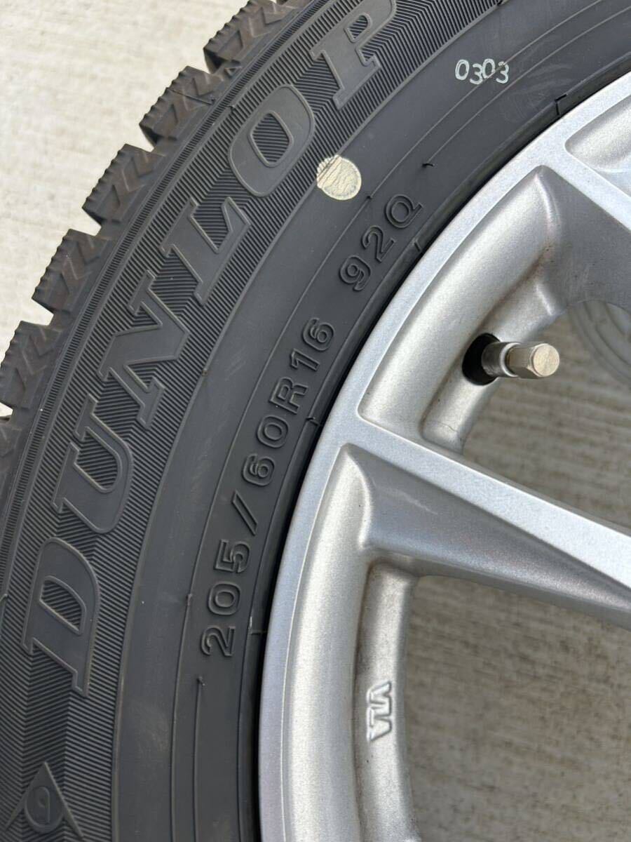 DUNLOP WINTER MAXX WM02 205/60R16 16インチ スタッドレスアルミセット 4本 23年30週バリ溝　走行少ない ヴォクシー ノア ステップワゴン_画像7