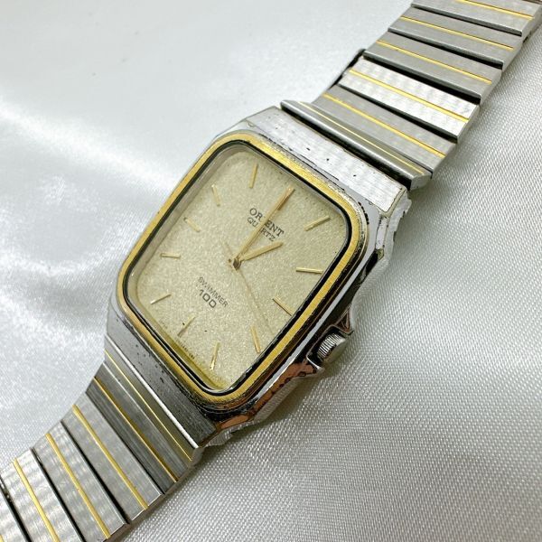 A2404-5-6 １円スタート クオーツ 動作未確認 ジャンク ORIENT オリエント メンズ腕時計 ゴールド アンティーク の画像2