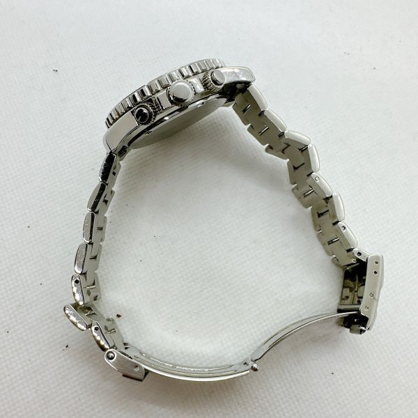 A2404-1112-13 １円スタート クオーツ　稼働品　美品　SEIKO　セイコークロノグラフ　アラーム機能　メンズ腕時計　シルバー_画像3