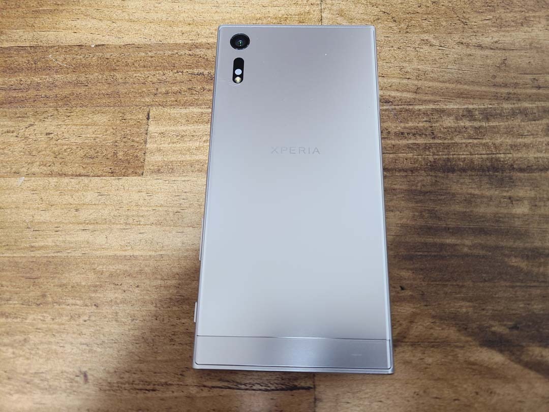 SIMフリー SONY Xperia XZ Dual F8332 64GB Android8.0 動作確認済 送料185円♪の画像4