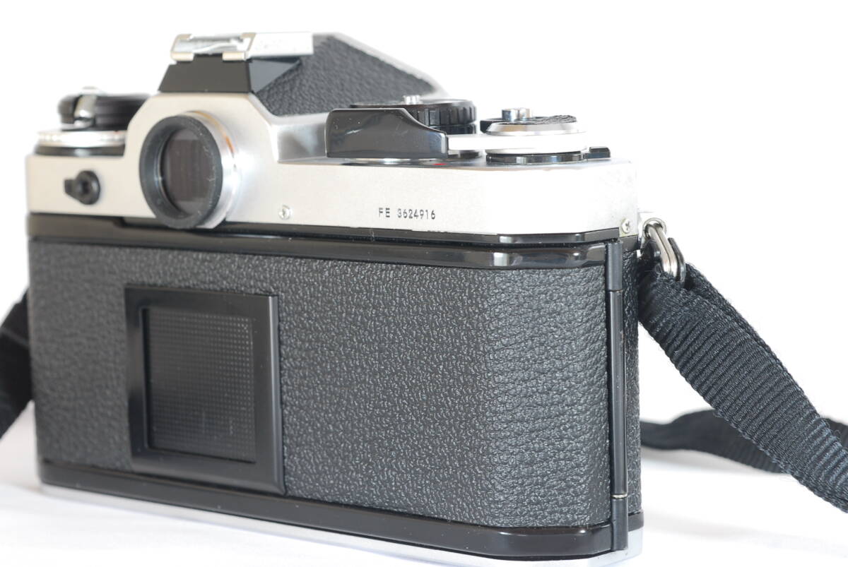 【超美品】 Nikon ニコン FE シルバーボディ シャッターOK モルト張替え済み      #341の画像5