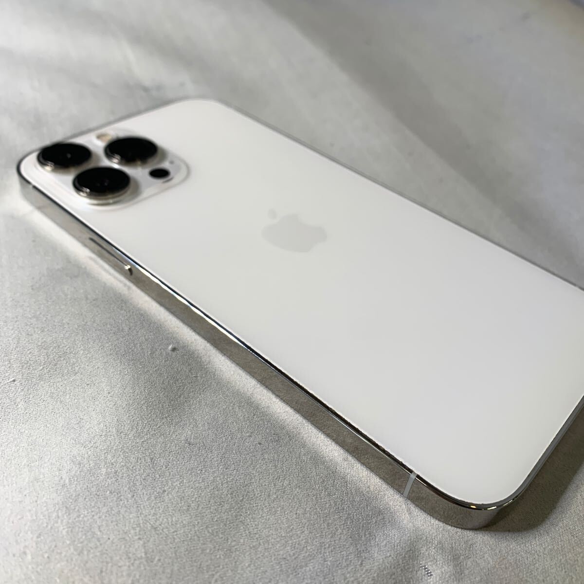 ☆美品☆APPLE☆SIMフリー☆iPhone 13 Pro Max 128GB A2641 (シルバー)の画像9