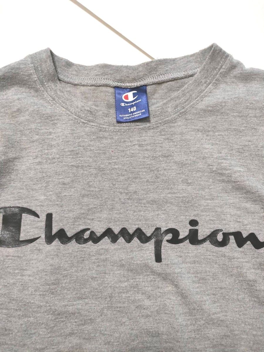 Championチャンピオン グレー 長袖Tシャツ140cm