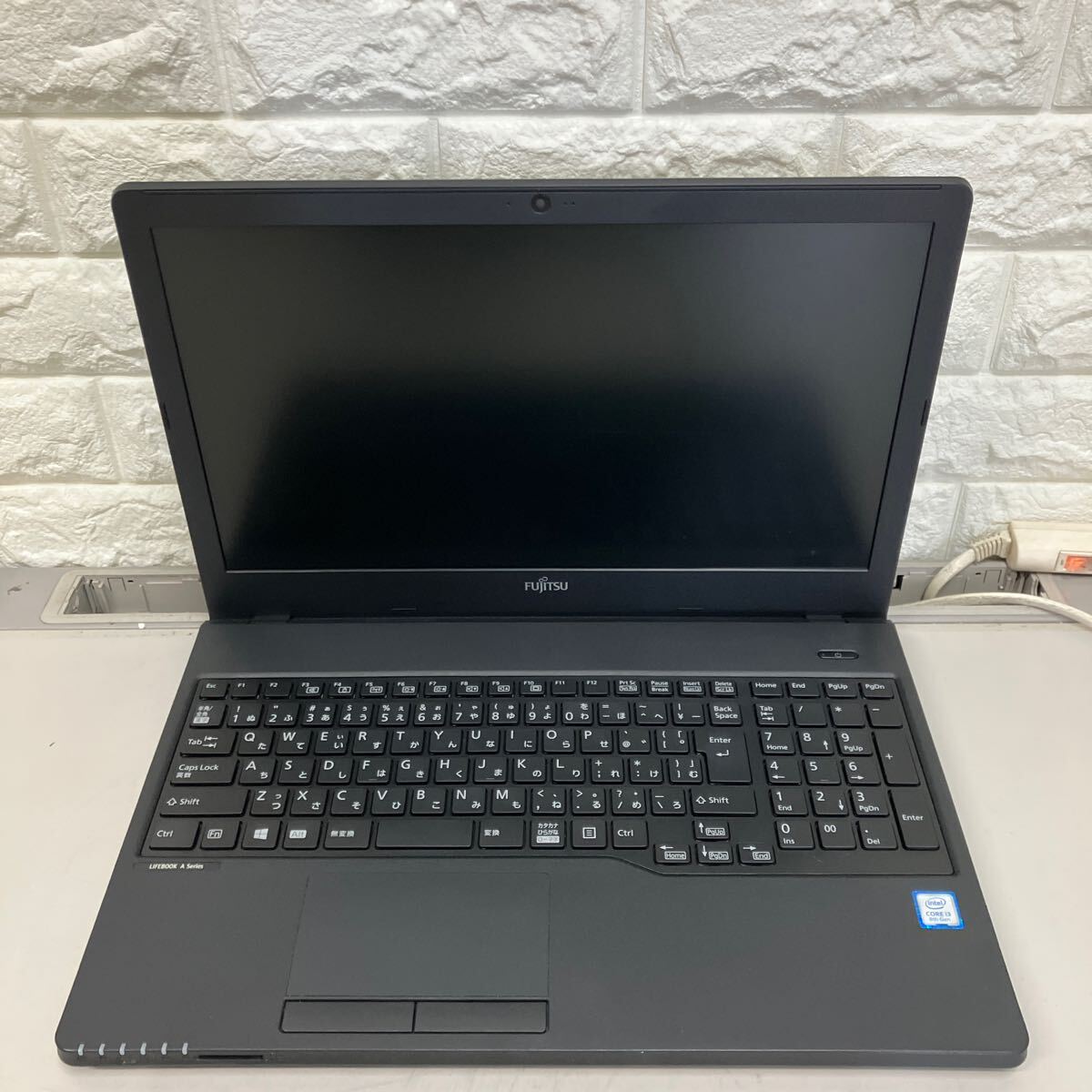 C135 富士通 LIFEBOOK A359/BX FMVA41002P Core i3 8130U メモリ8GB_画像1