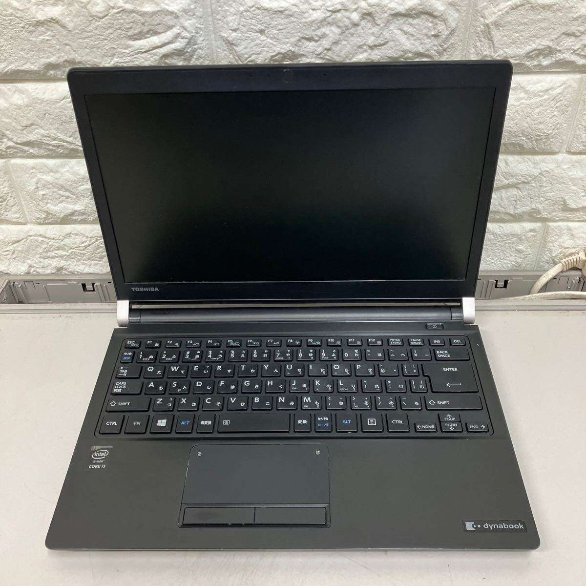 G103 TOSHIBA dynabook R73/W PR73WFAA4RCAD81 Core i3 5005U メモリ4GB_画像1