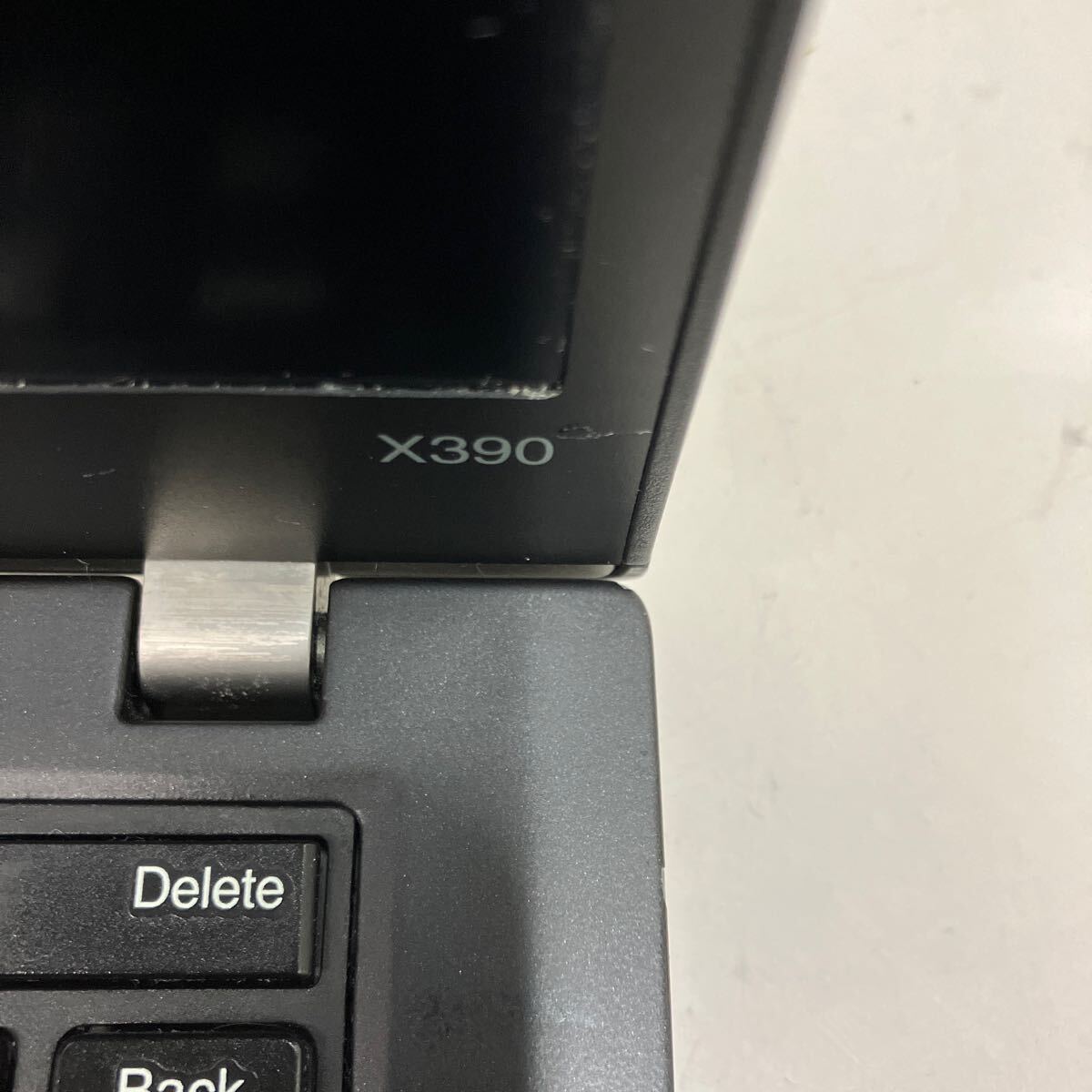 H192 Lenovo ThinkPad X390 Core i3第8世代 メモリ不明 ジャンクの画像3