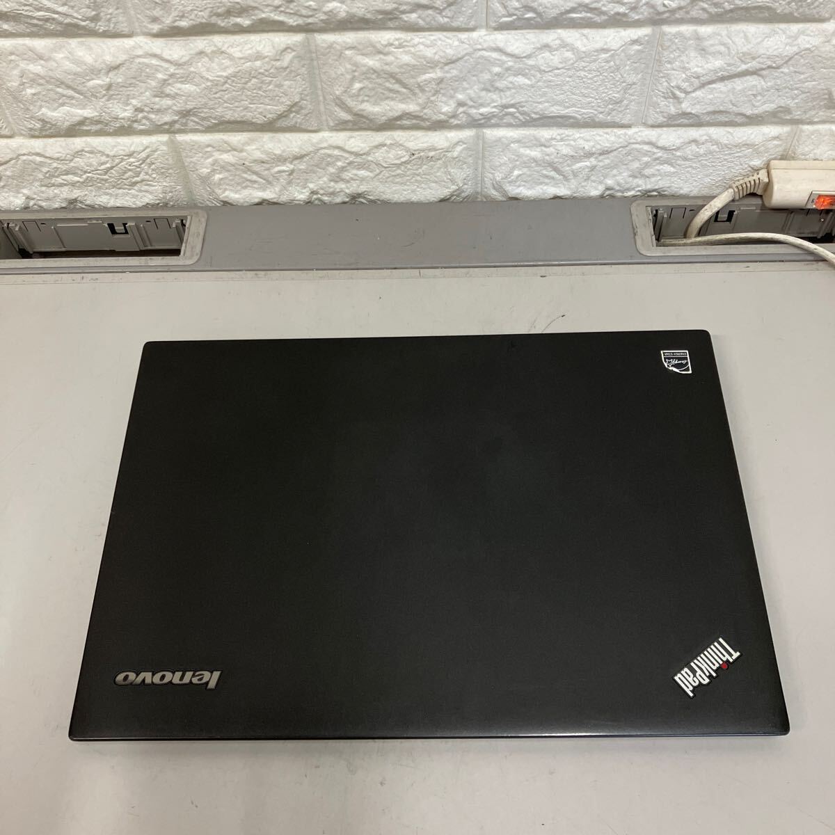 I 104 Lenovo ThinkPad X1 CARBON Core i7 5600U メモリ8GB ジャンク_画像4