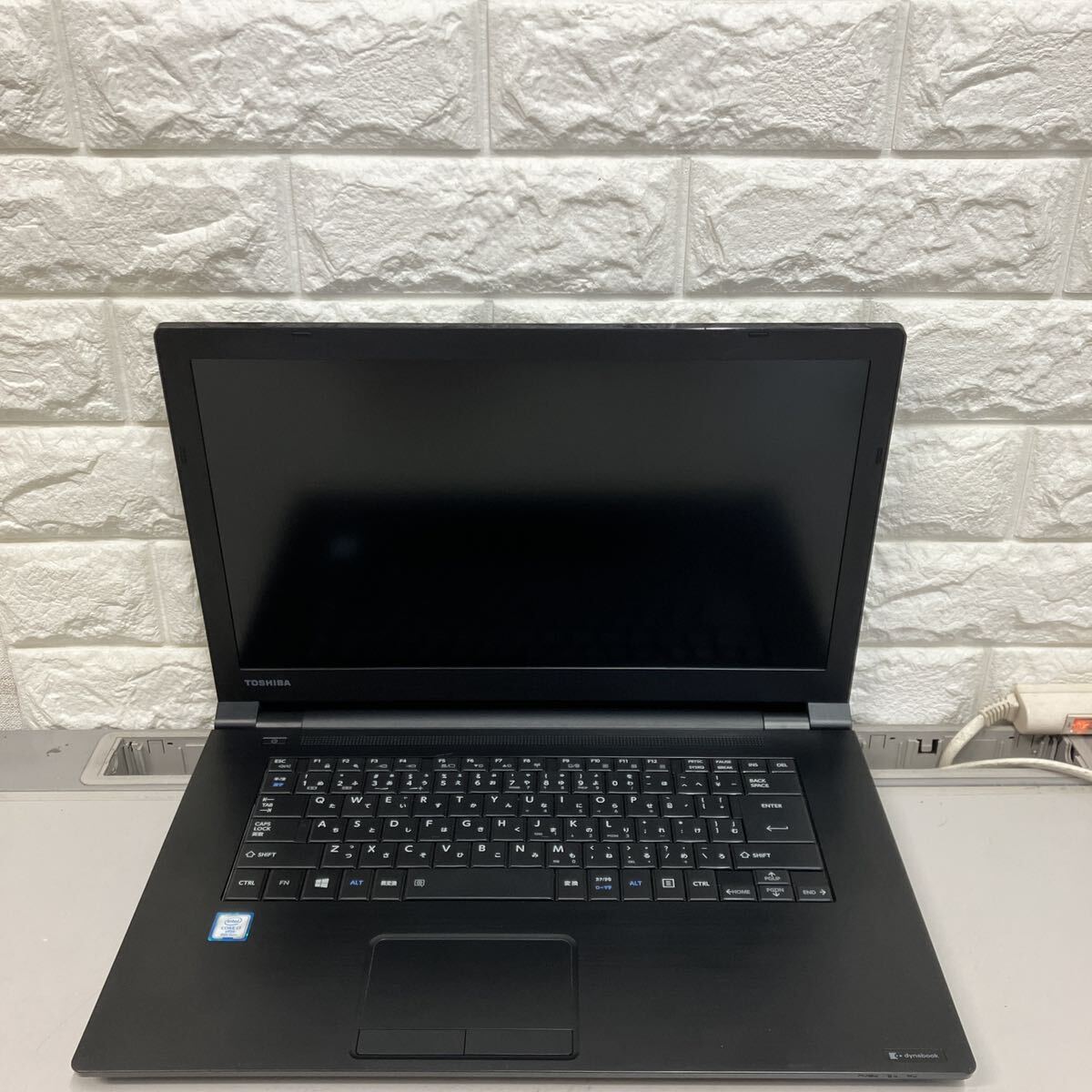 I135 TOSHIBA dynabook B75/DP A6B3DPA86M11 Core i7 8650U memory 8GB