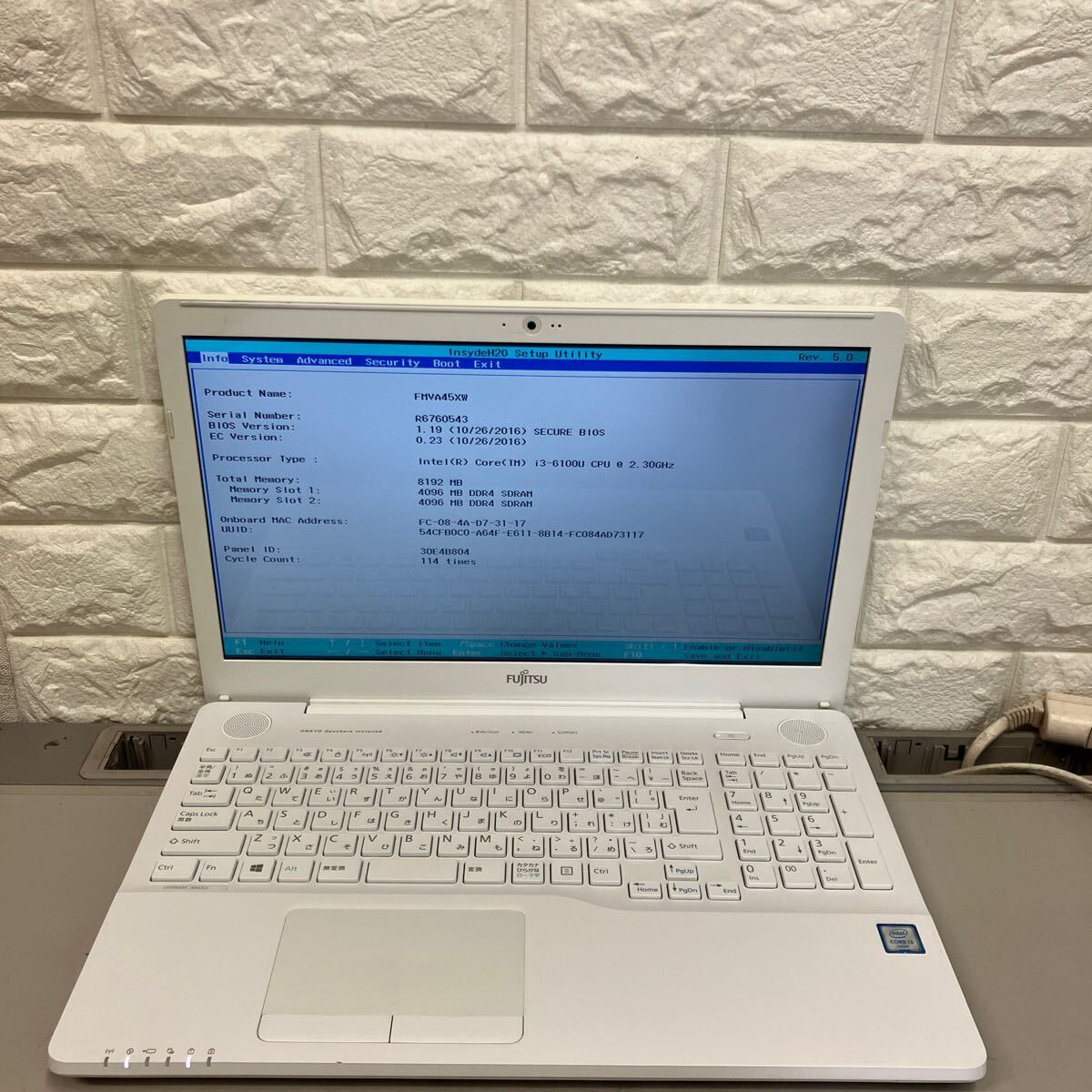 I148 FUJITSU LIFEBOOK AH45/X FMVA45XW Core i3 6100U память 8GB