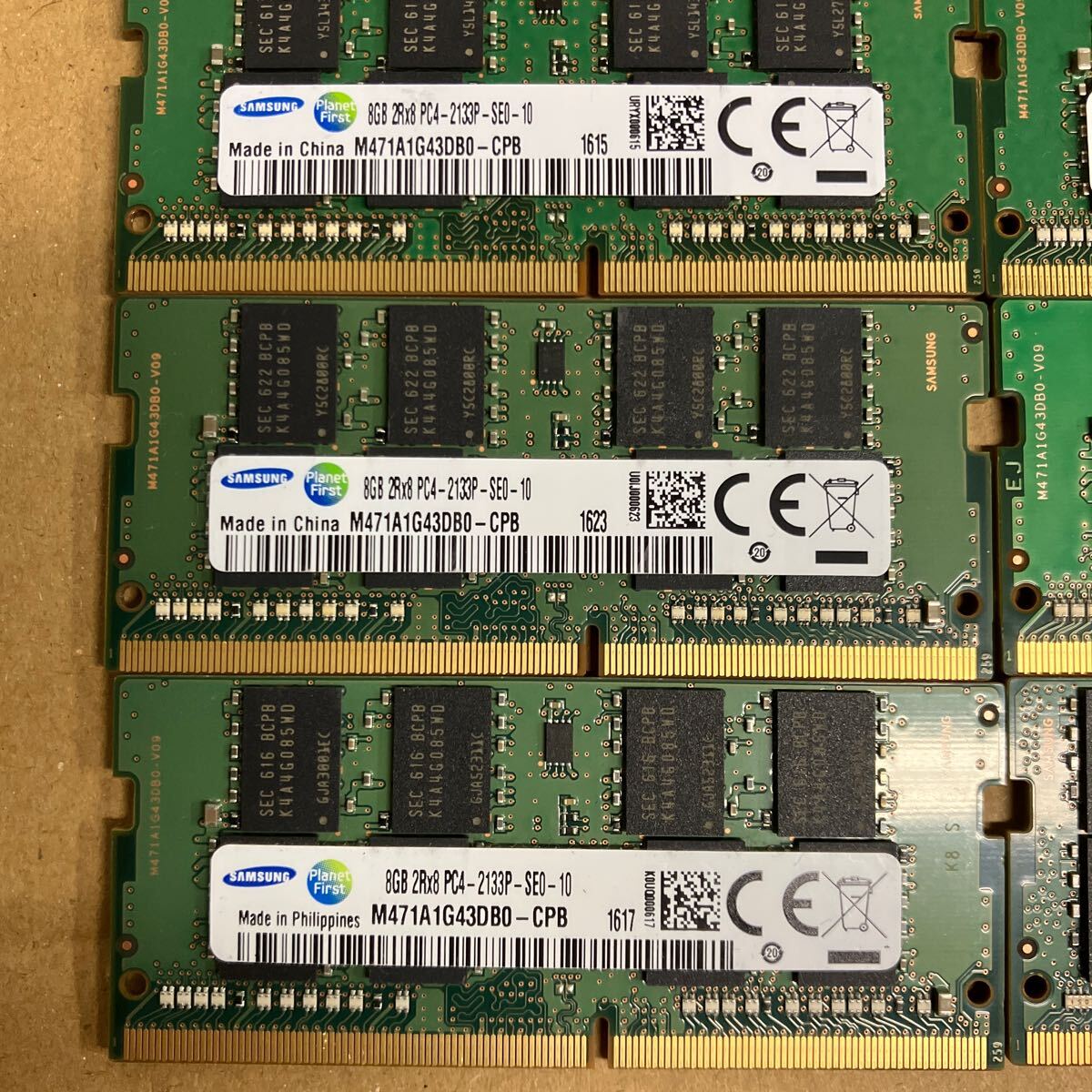 K129 SAMSUNG ノートPCメモリ 8GB 2Rx8 PC4-2133P 6枚_画像2