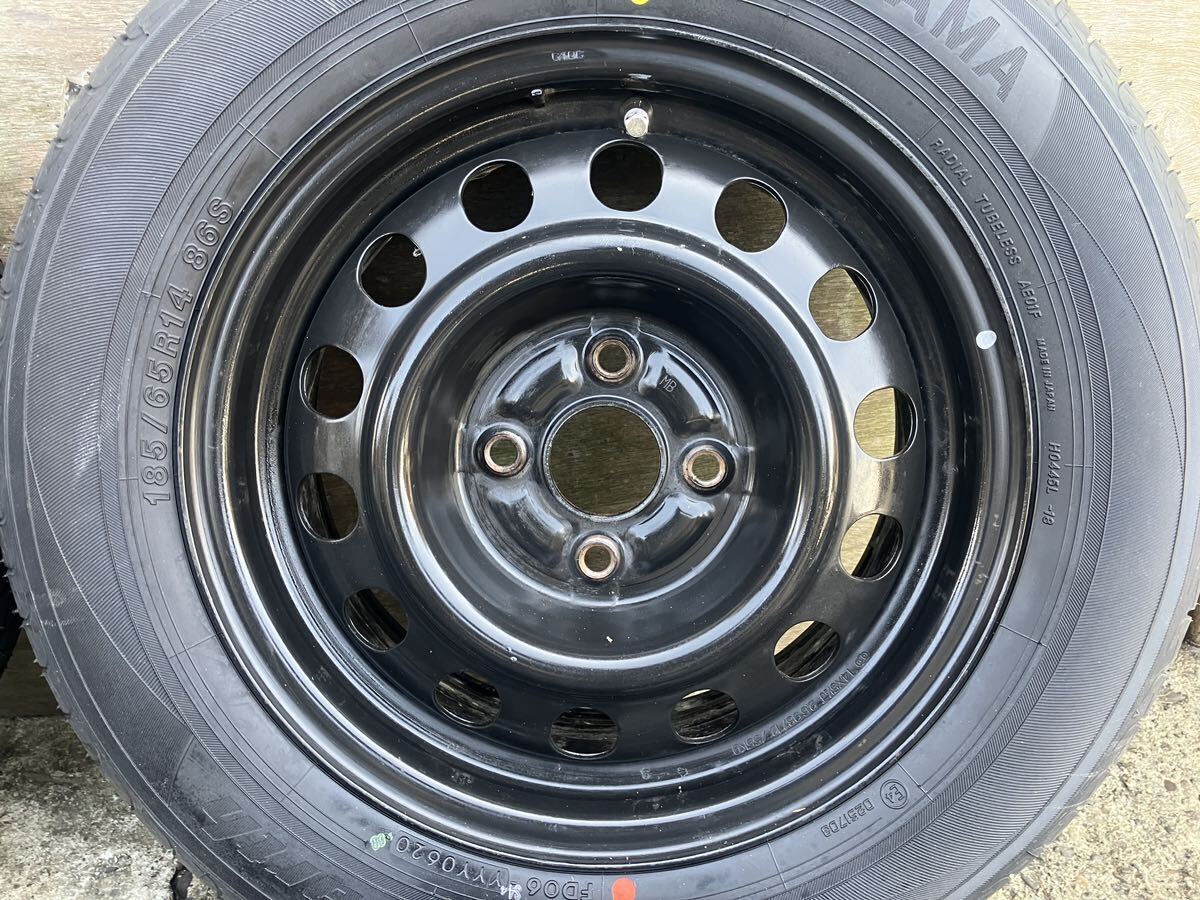 タイヤ未使用 スチールホイール 14インチ 5.5J +38 4H100 ハブ径54 ヨコハマ ブルーアース 185/65R14 20年製 4本の画像3