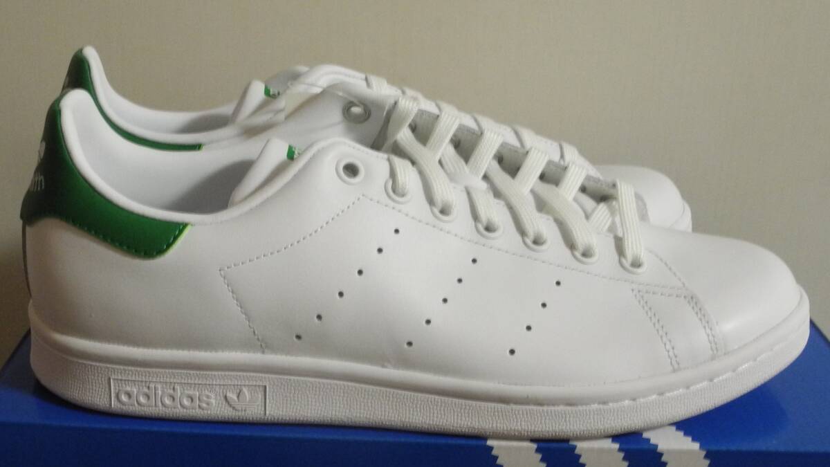 新品 スタンスミス 2019年製 JP27.0cm 白×緑 M20324 生産終了 天然皮革 adidas stansmith ホワイト×グリーン 本革 ABCマート 定番人気_画像2