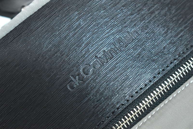 新品 CK カルバンクライン【テンプル】ワンショルダーバッグ 定価27500円 809921 IKETEI イケテイ Calvin Kleinの画像8