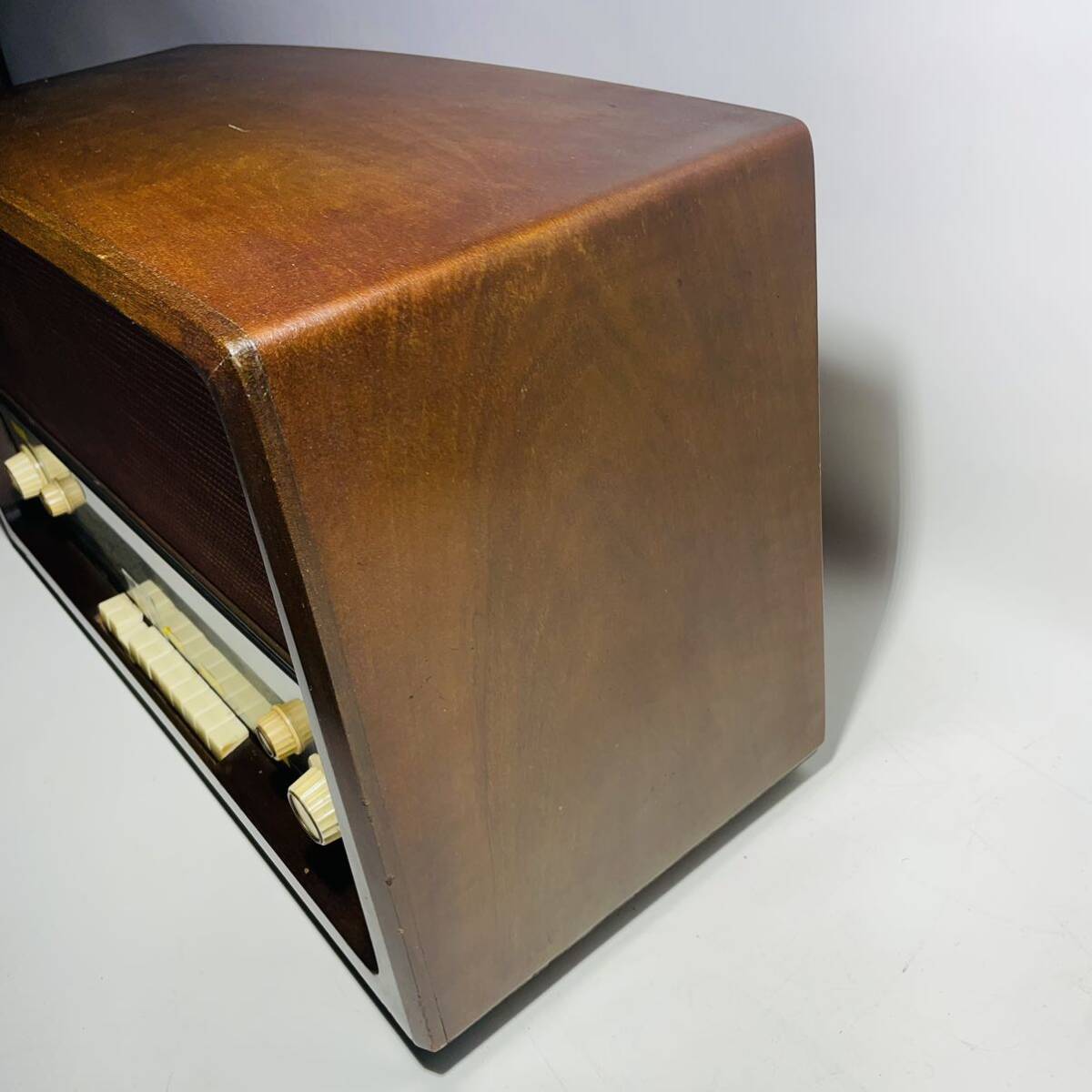 20400円 【希少】BANG&OLUFSEN B&O MINI PRESENT 607 ラジオ 20400円 【希少】BANG&OLUFSEN B&O MINI PRESENT 607 ラジオ