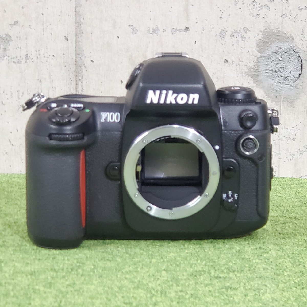 Nikon/ニコン 一眼レフ フィルムカメラ nikon f100 通電/シャッター確認済/S0056の画像2