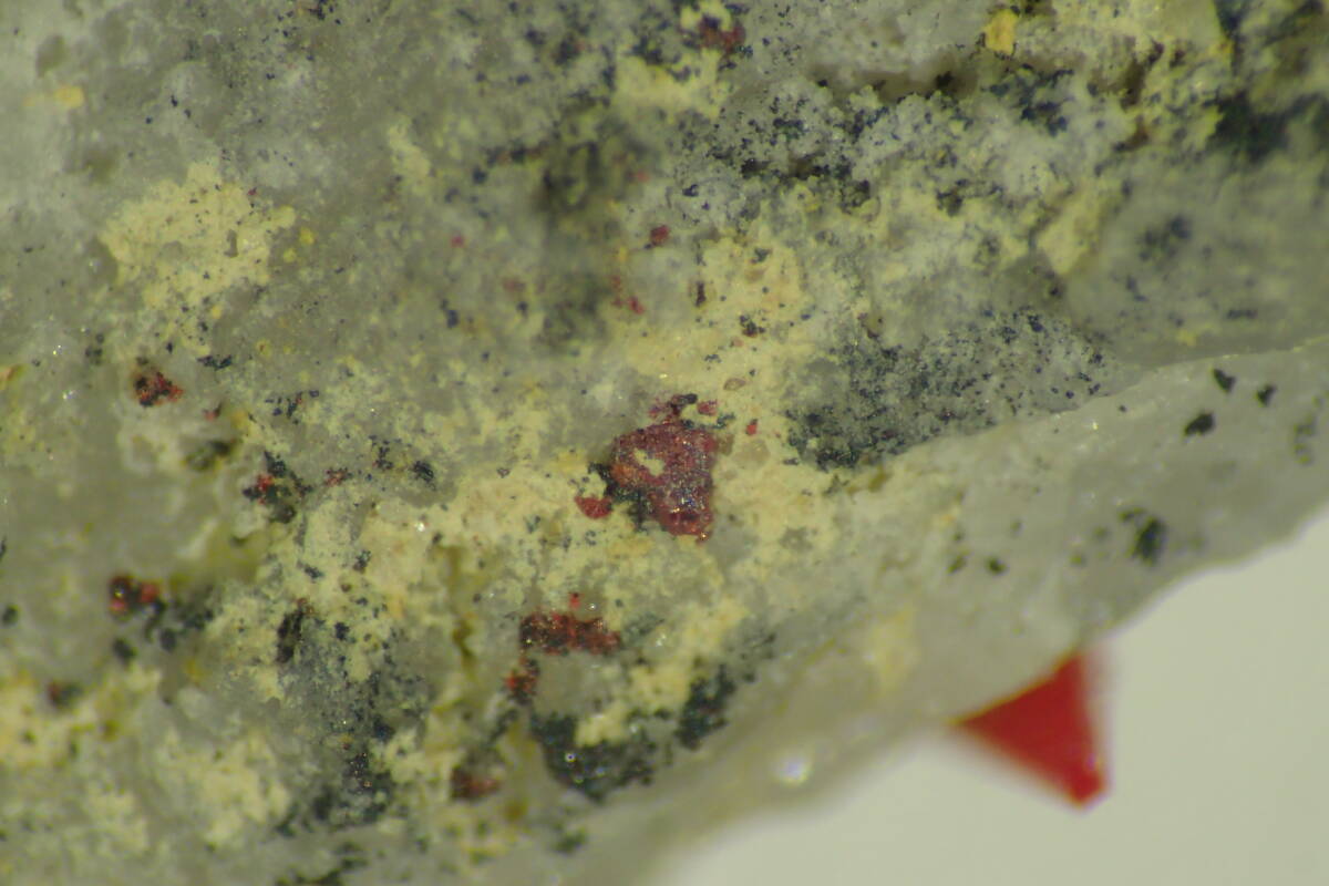 [ domestic production mineral specimen ] Tochigi prefecture Nishizawa . mountain production *.. silver .( red color crystal quality bead )