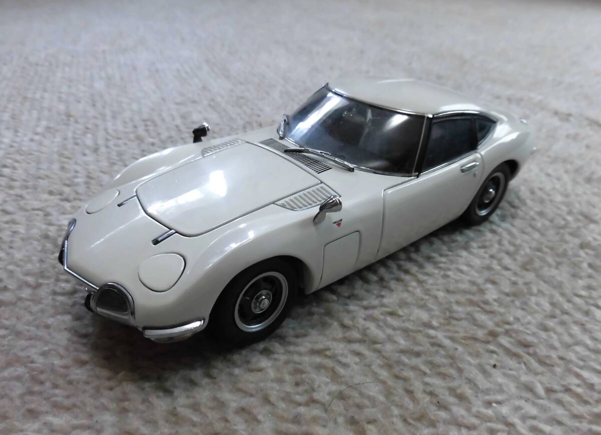 MMP製 TOYOTA 2000GT ホワイト 1/24スケール_画像2