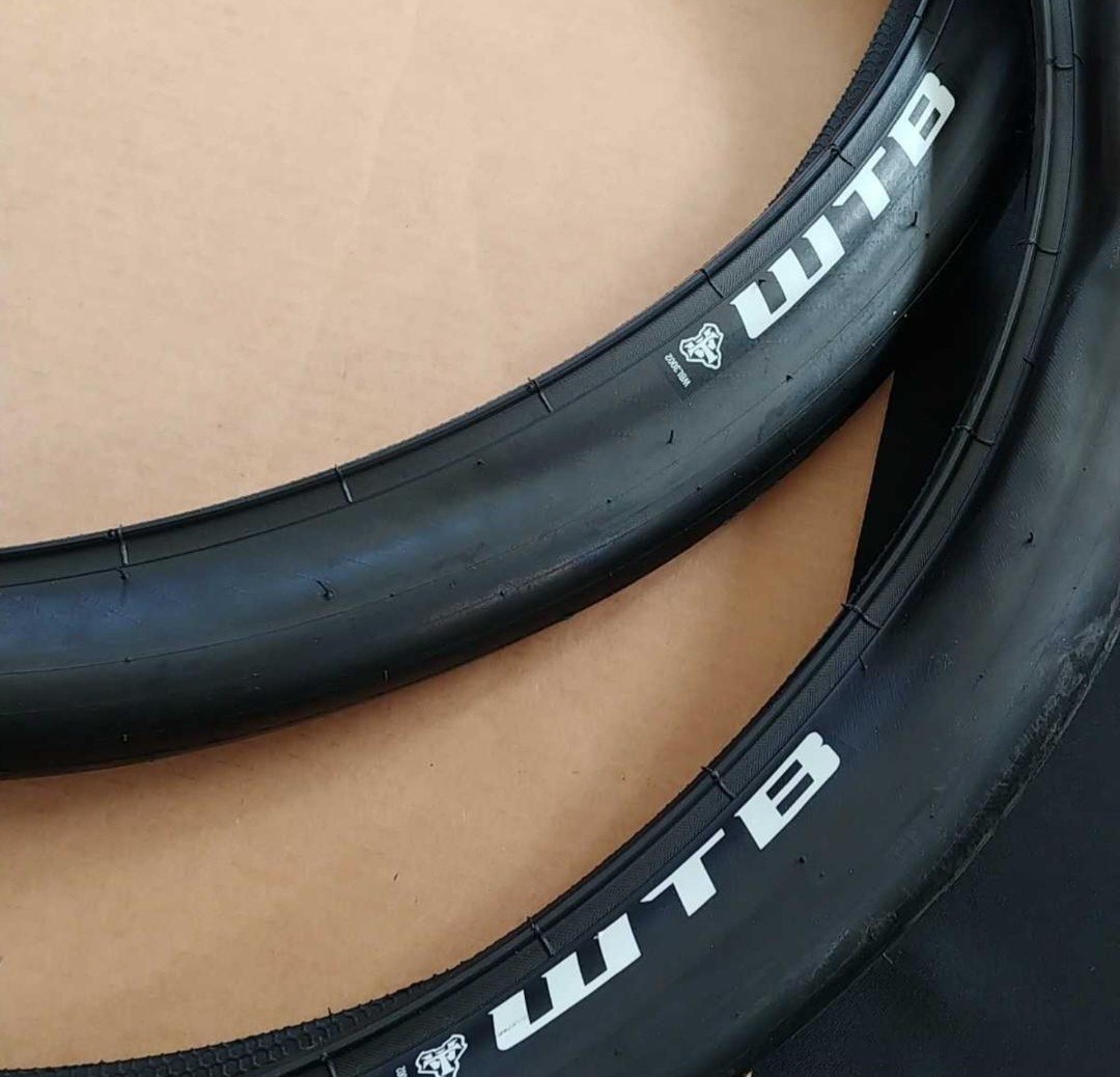 新品!!WTB THICKSLICK シックスリック 27.5×1.95インチ 2本セット　シクロ　クロス　MTB　ダート_画像4