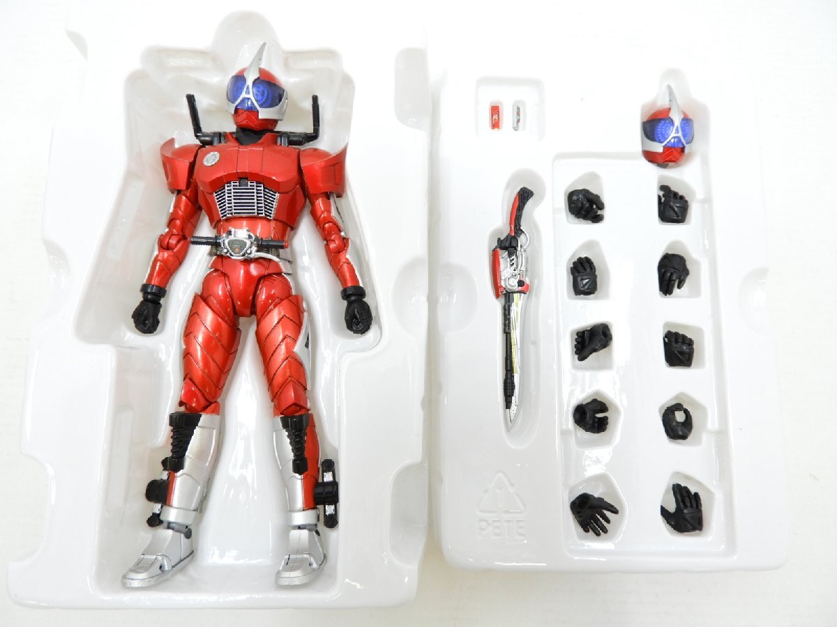 S.H.Figuarts 真骨頂 仮面ライダーアクセル 中古品 [B053R187]_画像3