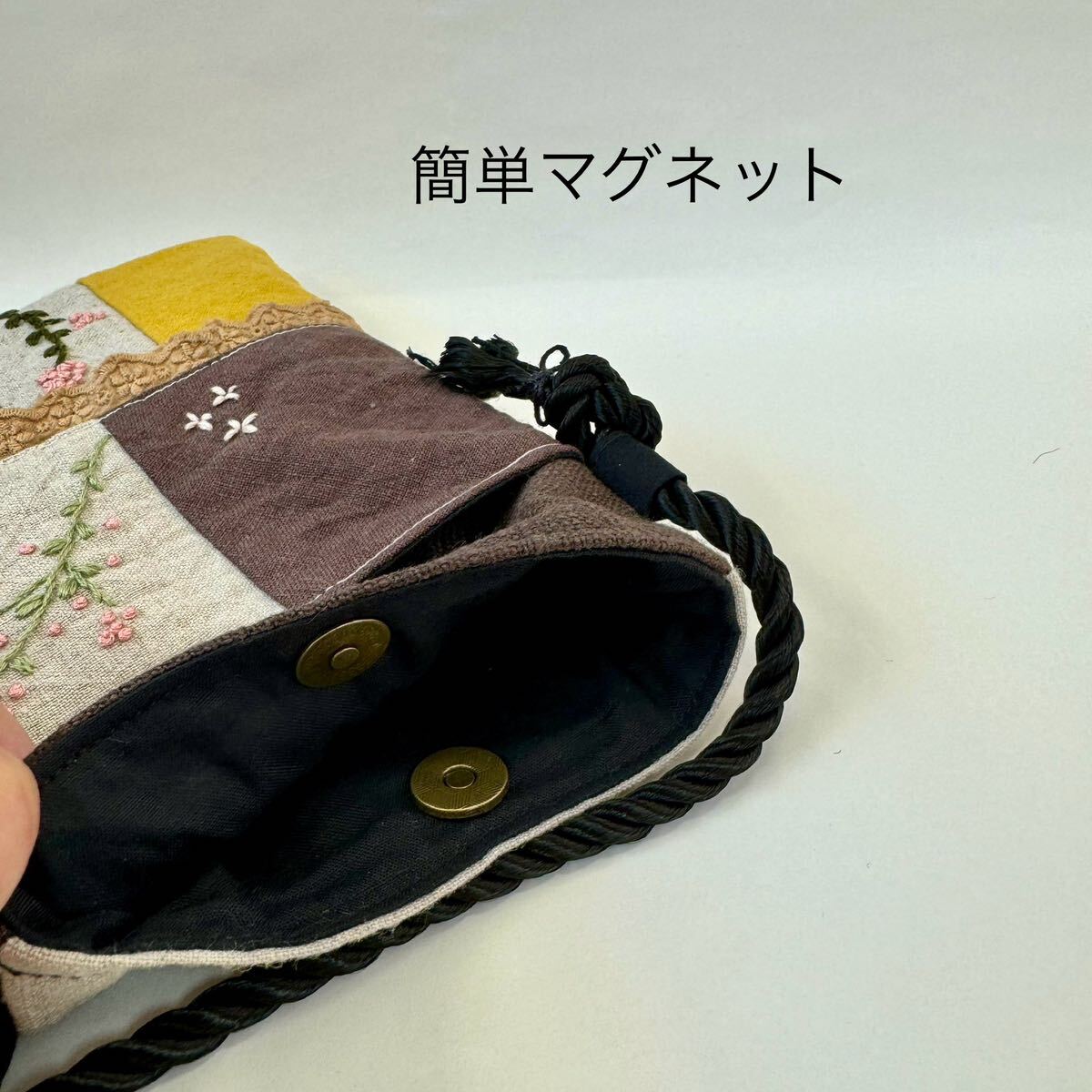 スマホショルダー Sサイズ 麻 リネン 刺繍 パッチワーク ハンドメイド スマホポーチ レース 紅茶染めの画像5