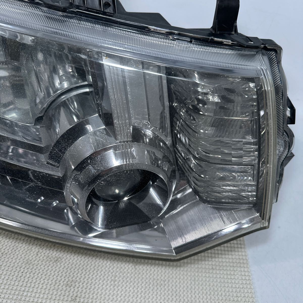 M 45-4-3デリカ D5 CV5W 前期 HID 100-87918 ヘッドライト の画像2