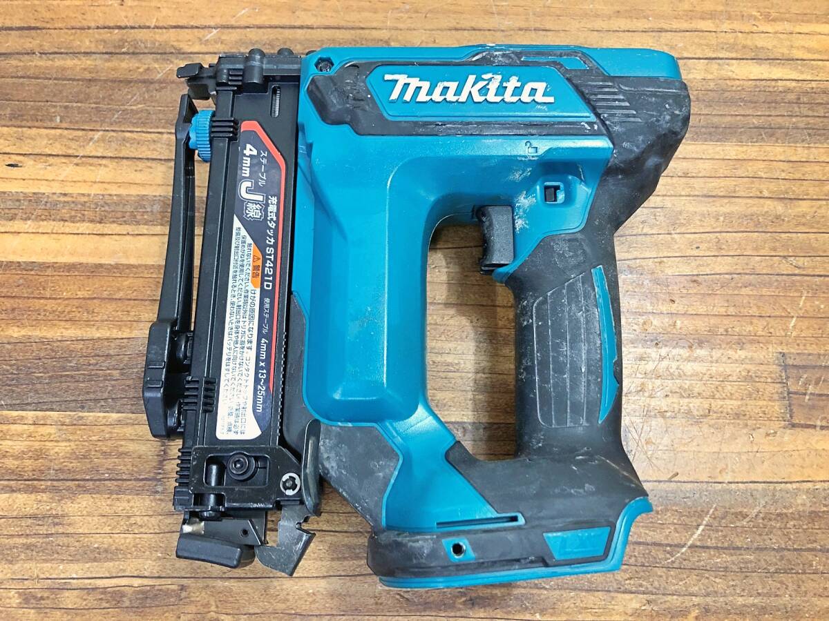 ※商品説明必読 完全不動品 ジャンク makita ST421D 充電式タッカ 18V 11675 管240406 BGFAの画像1