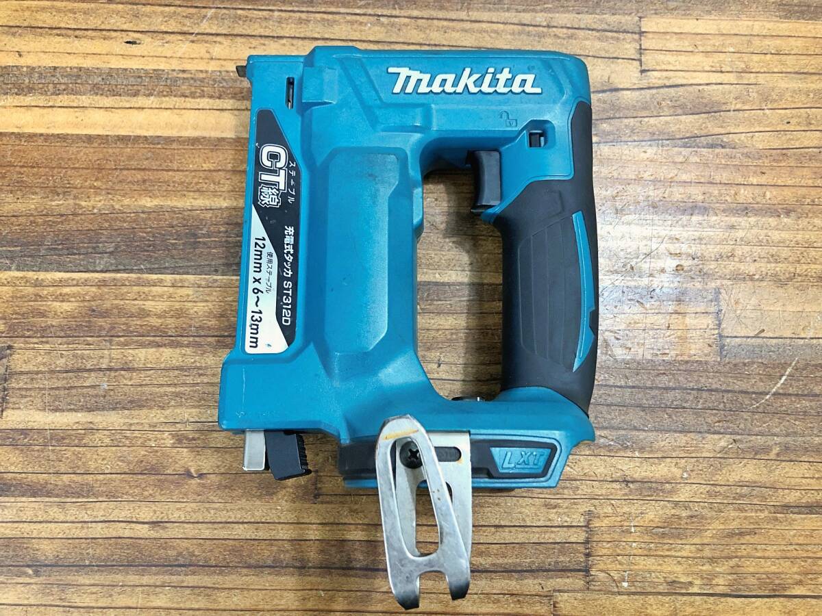 makita ST312D 充電式タッカ 18V 動作確認済 本体のみ 24208 管240413 IFARの画像1