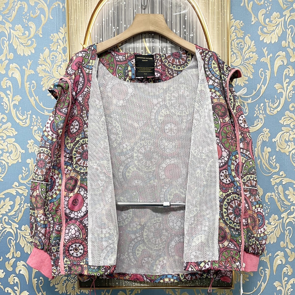  regular price 5 ten thousand *christian milada* milano departure * jacket * thin refreshing comfortable light weight body type cover total pattern retro colorful light outer cooling measures XL