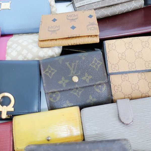 財布 バッグ まとめ セット やま ヴィトン Louis Vuitton モノグラム エピ フェラガモ フェンディ バーバリー ダンヒル カルティエ_画像2