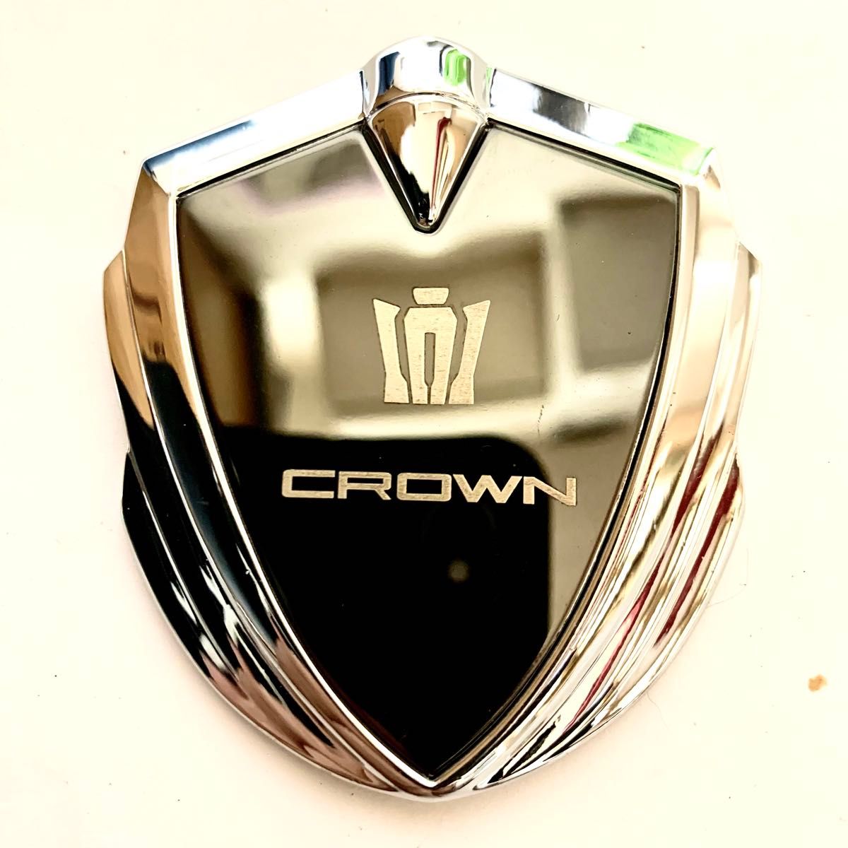 新製品!当方完全特注商品!豪華鏡のような光沢!CROWN王冠ロゴ仕様ピアノブラックversion1個