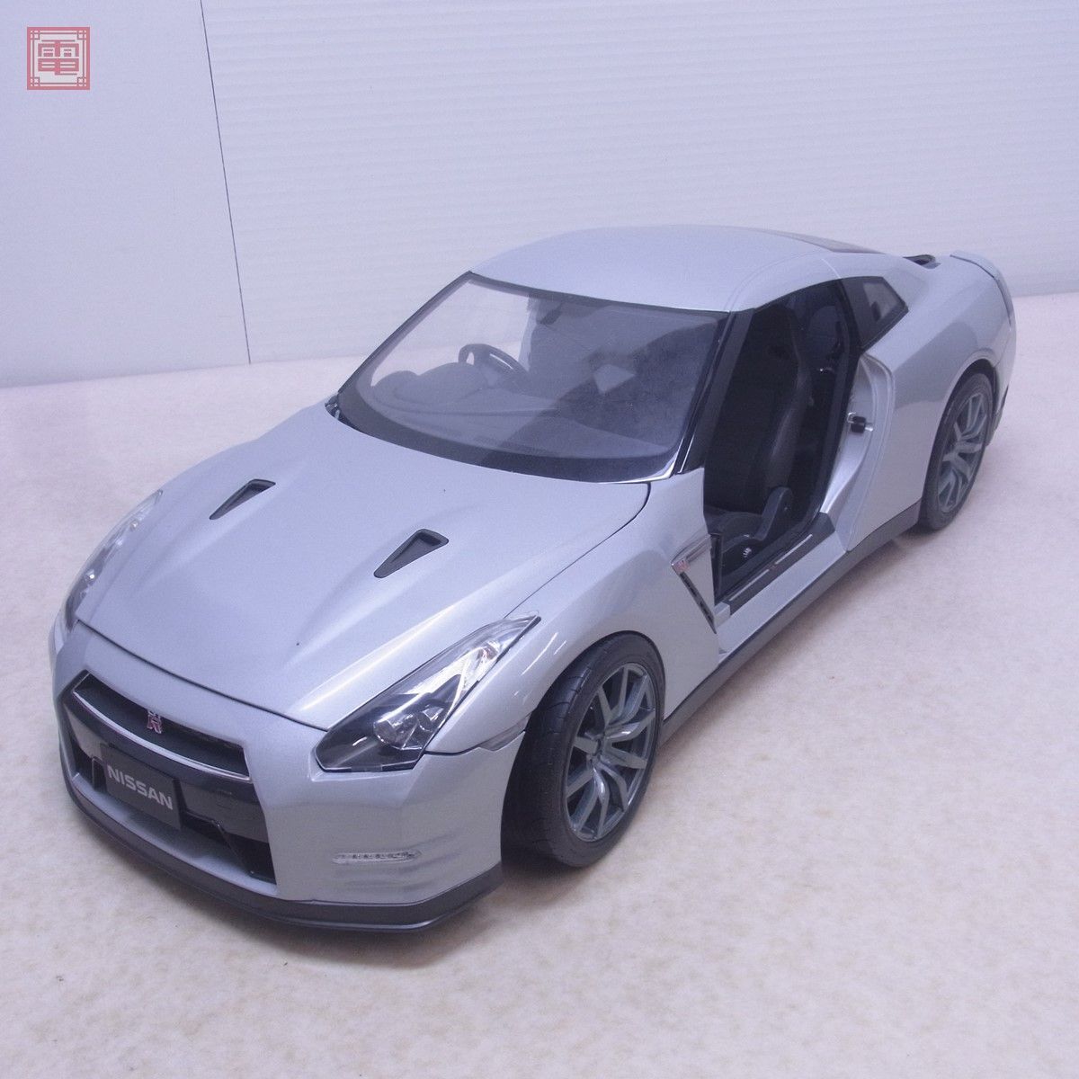 組立途中 イーグルモス 1/8 週刊 日産 NISSAN R35 GT-R 1〜130号 EAGLEMOSS 水野和敏監修 ダイキャスト 欠品有 ジャンク【SPの画像2