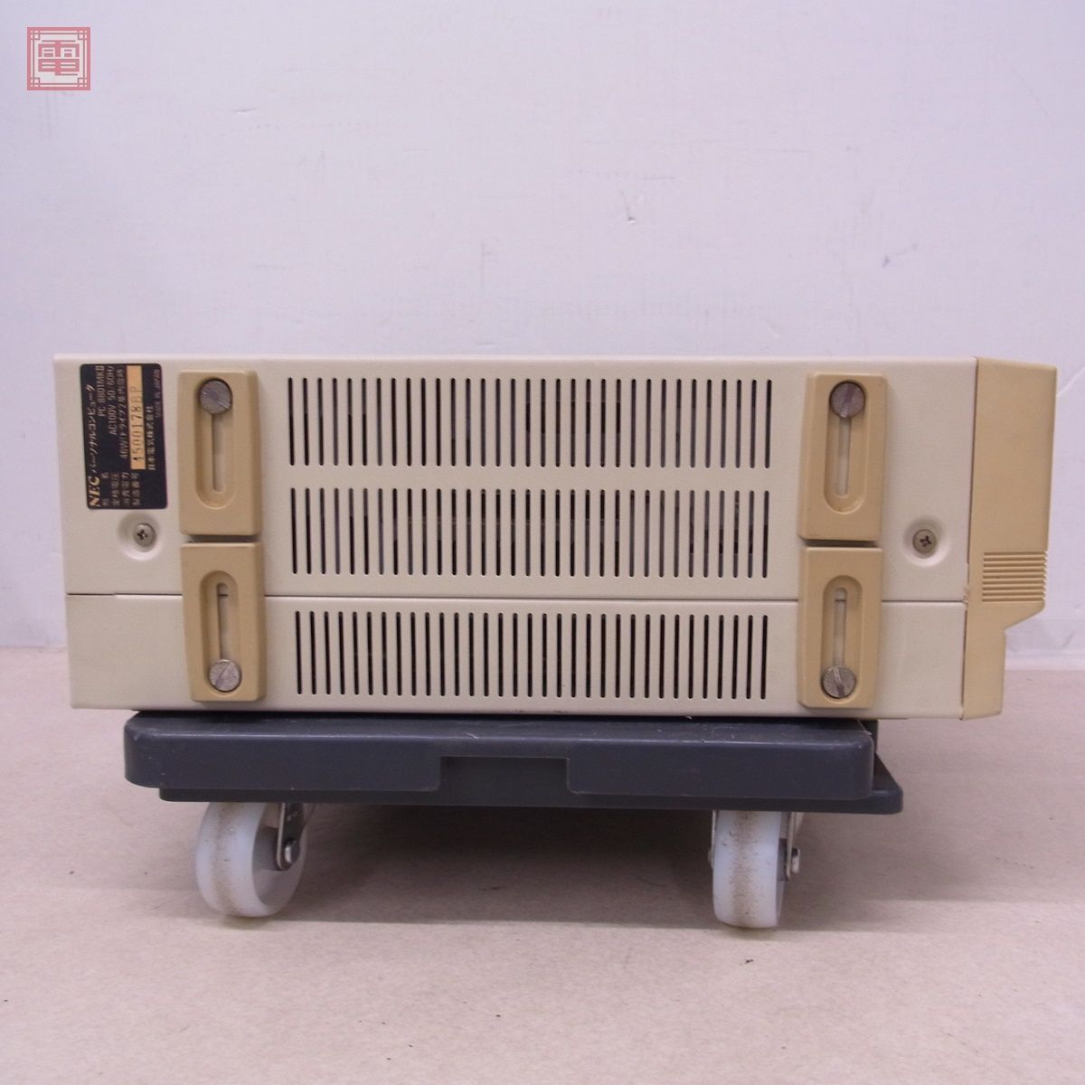 NEC PC-8801MKII （PC-8801MK2-10） 本体 キーボード・箱付 通電OK 日本電気 ジャンク パーツ取りにどうぞ【60の画像5