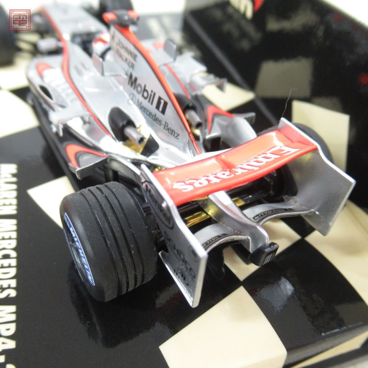 PMA 1/43 マクラーレン メルセデス MP4-21 K.ライコネン 2006 #3 No.530054303 ミニチャンプス MINICHAMPS McLaren Mercedes【10の画像5