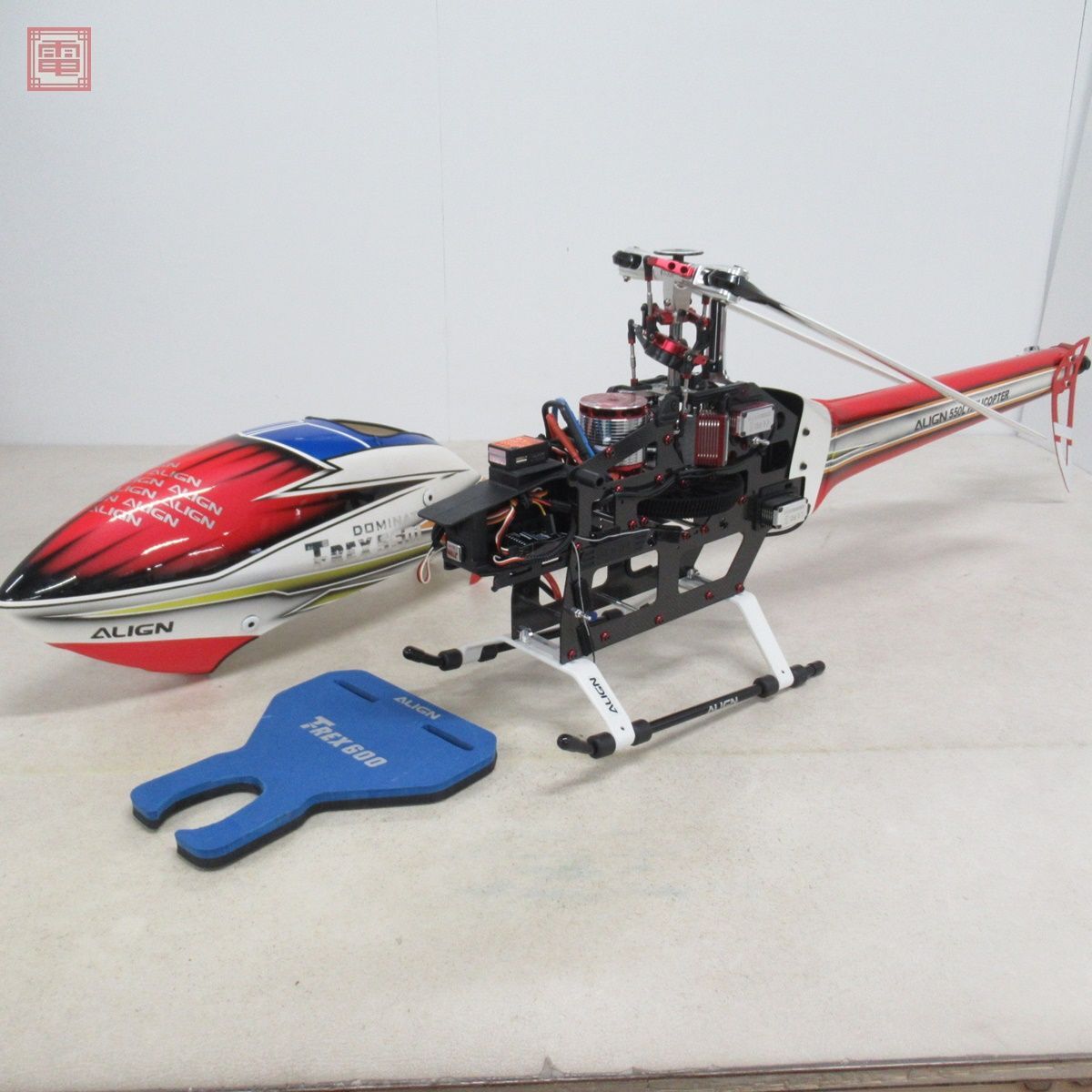 アライン TREX 550L 全長約110cm モーター/サーボ/受信機/アンプ/ジャイロ搭載 電動RC ラジコン ヘリコプター ALIGN 動作未確認 現状品【SI