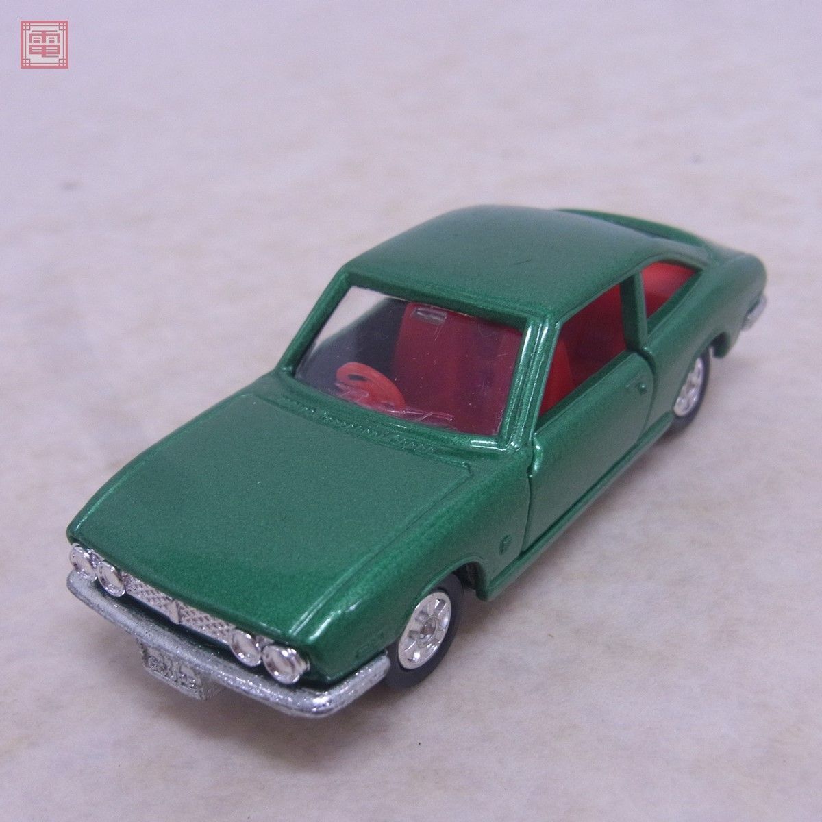 トミカ 日本製 No.10 いすゞ 117 クーペ 1800XE 黒箱 旧ホイール トミー ISUZU 117 COUPE 1800XE TOMY TOMICA【10