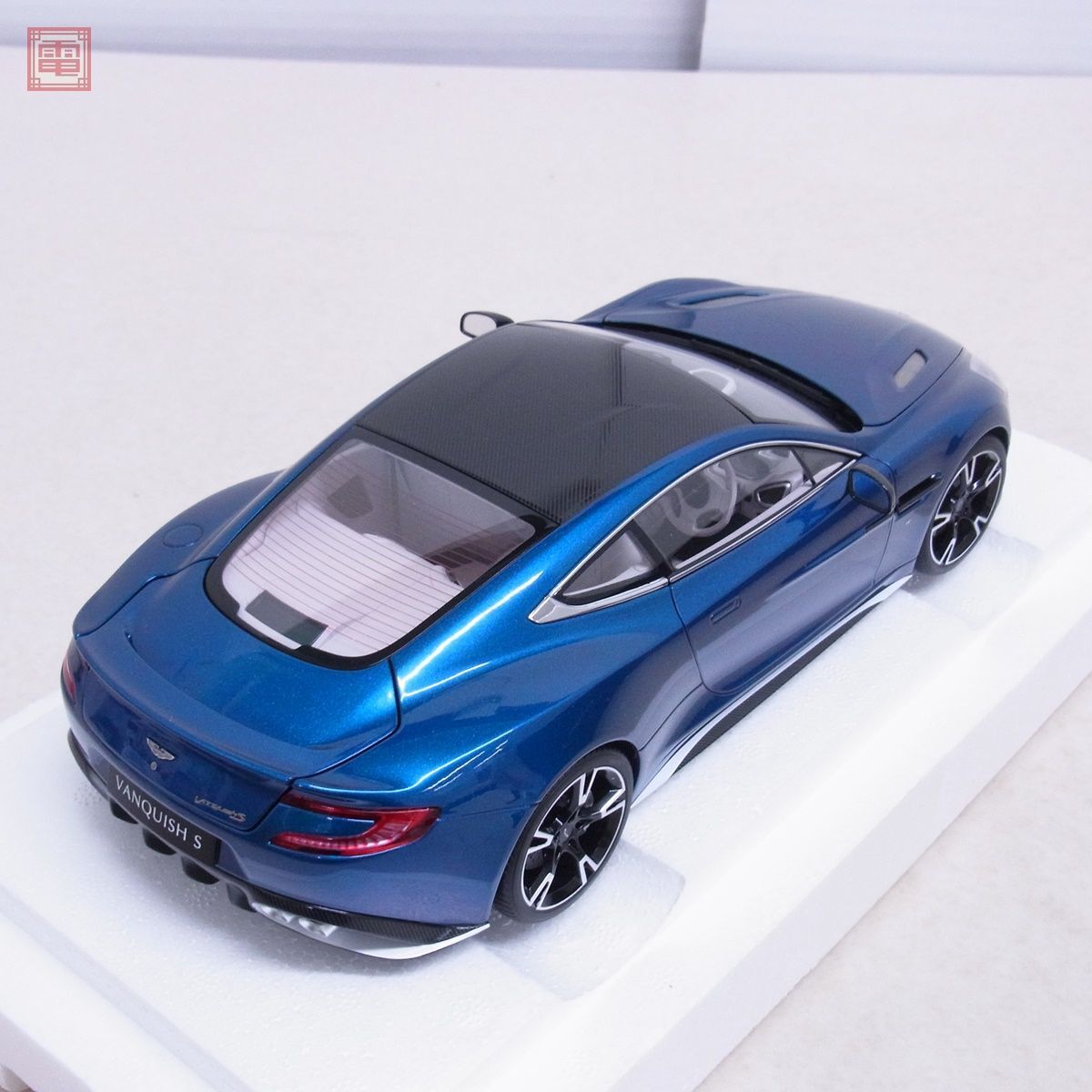 オートアート 1/18 アストンマーティン ヴァンキッシュ S 2017 MING BLUE No.70274 AUTOart ASTON MARTIN VANQUISH【20の画像4