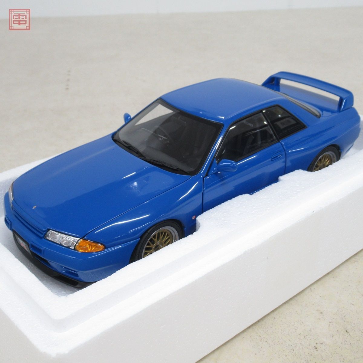 オートアート 1/18 ニッサン スカイライン GT-R (R32) V-Spec II チューンドバージョン ブルー No.38525 AUTOart NISSAN SKYLINE【20の画像3