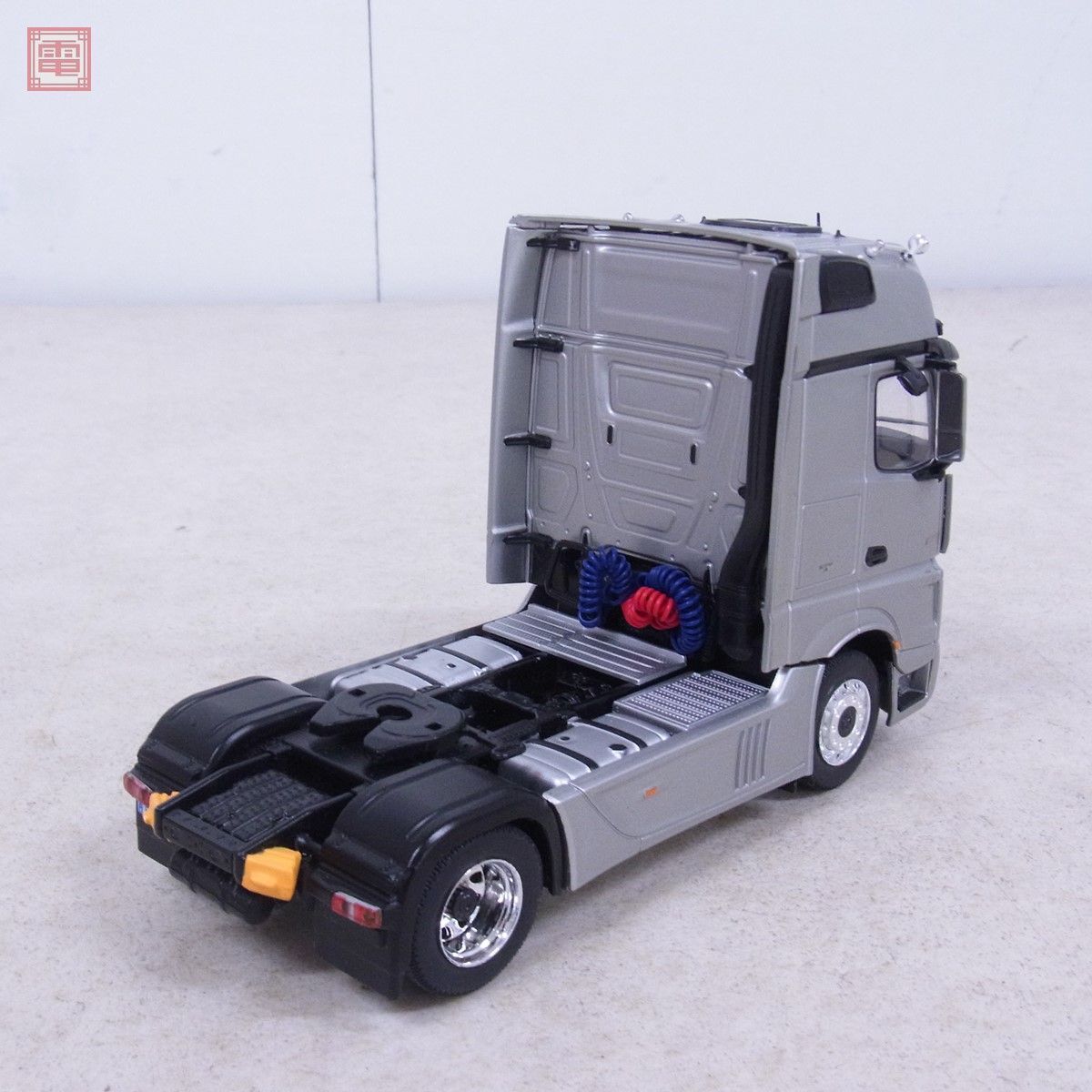 イクソ 1/43 メルセデス ベンツ アクトロス MP4 2019 WRCラリー トランスポーター ixo MERCEDES BENZ ACTROS 破損有 現状品【20_画像5